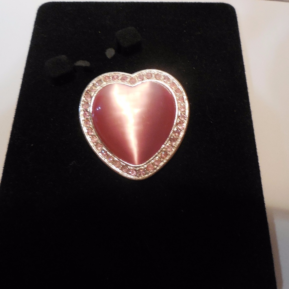 vintage heart brooch